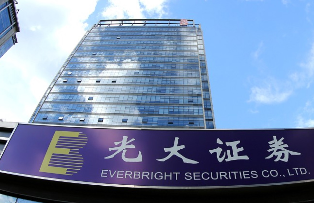 ǰ�T�����(n��i)Ļ���ף�����Cȯ���»ؑ�(y��ng)����(du��)؟(z��)���ˇ�(y��n)�C؟(z��)��׷�� �M(j��n)һ���_չȫ���Բ���